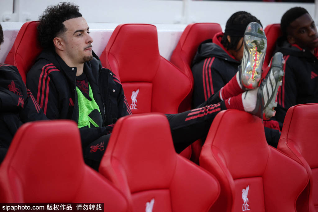 利物浦的复兴之路：赫斯基教诲球队如何稳定冲击欧冠资格